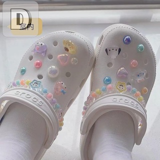 🔥จิ๊บบิทตัวติดรองเท้ามีรู รูปแบบการ์ตูน ตัวติดรองเท้า crocs DIY ตุ๊กตาติดรองเท้า  ตกแต่งสวยงาม สไตล์น่ารัก