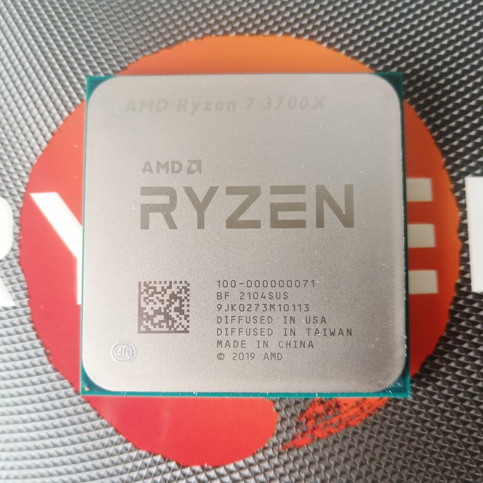 AMD Ryzen 7 3700X มือสอง อุปกรณ์ครบกล่อง ใช้งานได้ปกติ ประกัน Synnex ถึง 08/March/2024