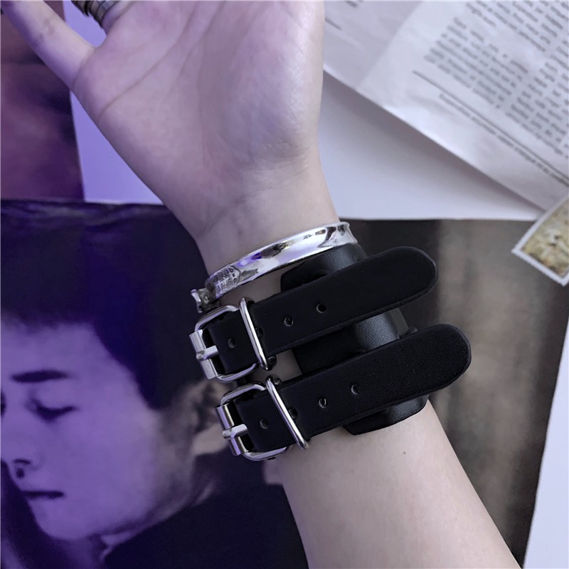 พร้อมส่ง > ข้อมือหนังคู่ - รูปที่ 2