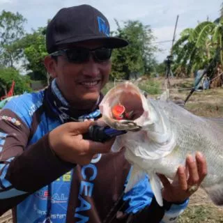 เหยื่อปลอมตกปลา​ป็อปเปอร์​ UNC LURE 3ขนาด​ VP-0018