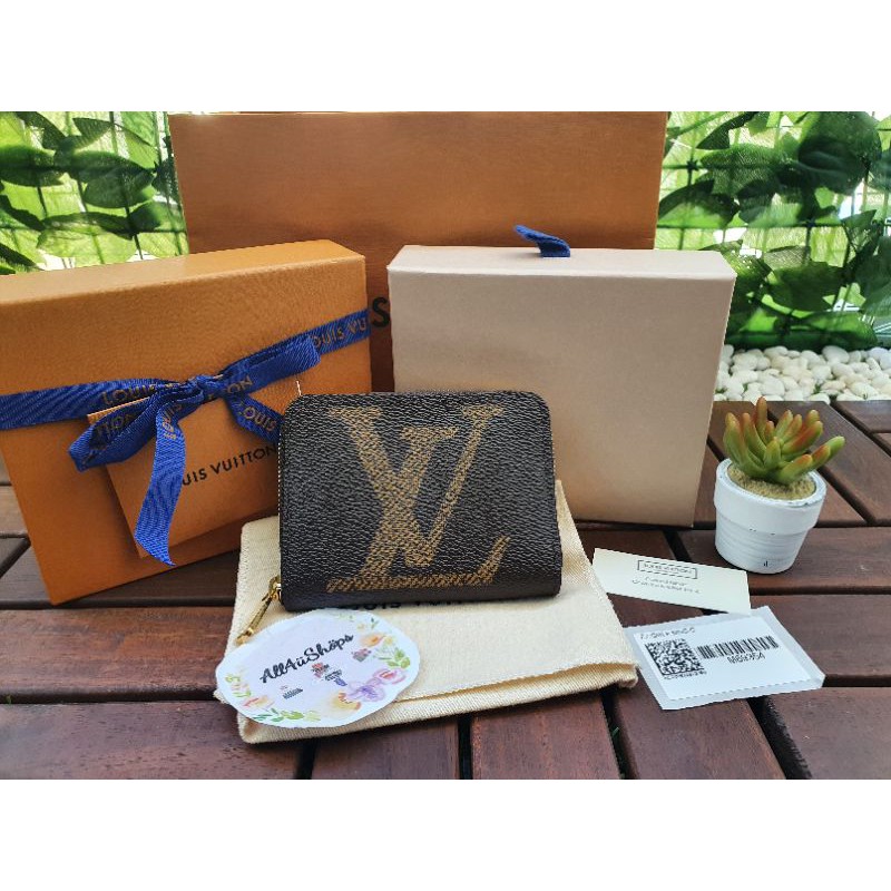 ของใหม่ LV Zippy Coin Gaint Purse DC20