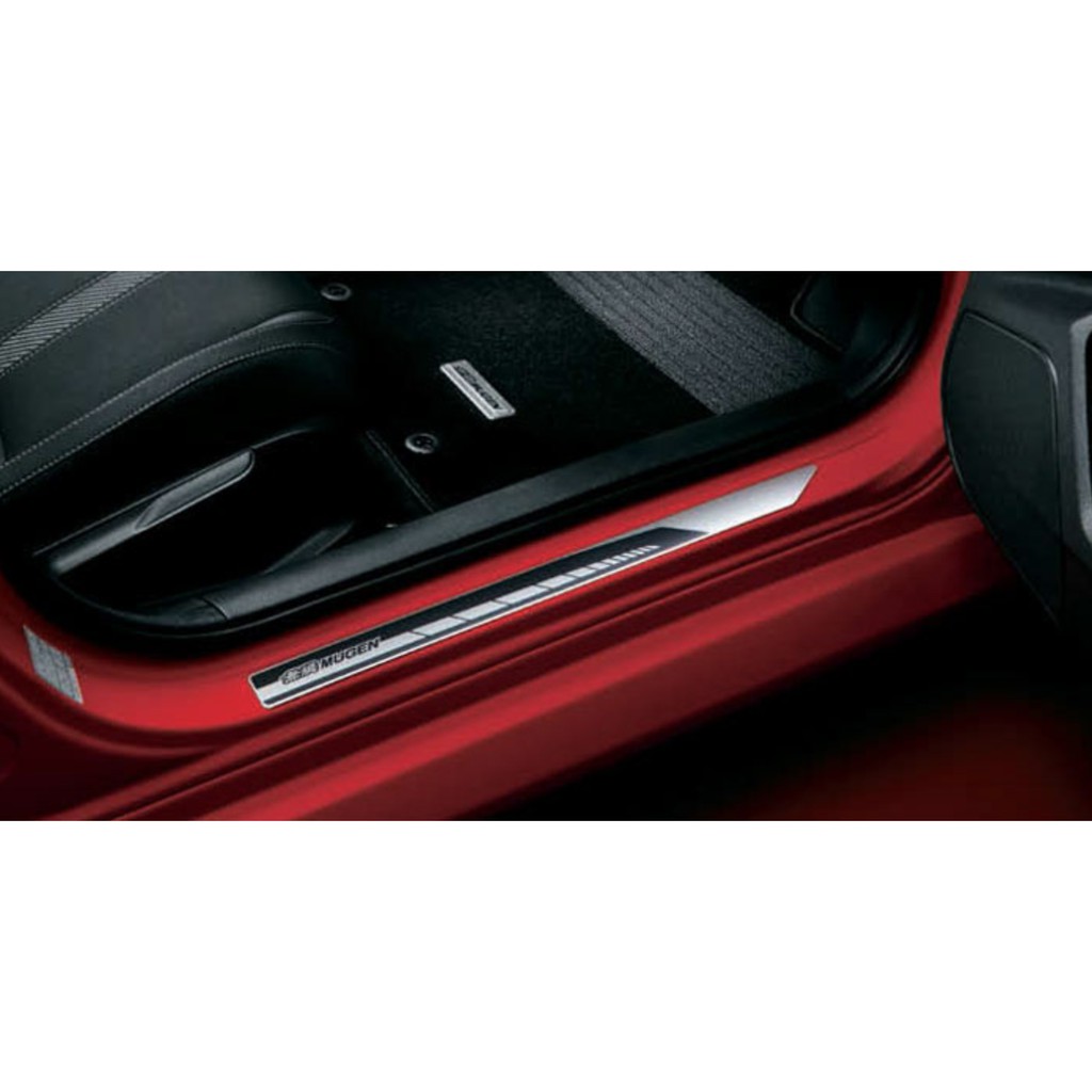 Mugen Scuff Plate Side Step Black สําหรับ Civic FC1 / FK7 / FK8