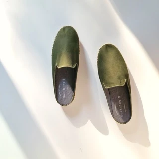 (Preorder -หากมีพร้อมส่งจัดได้เลย) รองเท้าทรงสลิปเปอร์ Slippers Colorful by oneth1ng