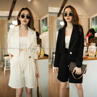 𝐒𝐄𝐓 Blazer crop +short pants