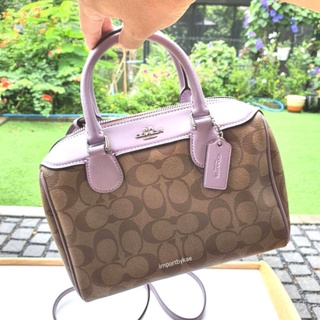 🇺🇸 กระเป๋า Coach ทรงหมอนลายซี สี Lilac แท้ค่ะ