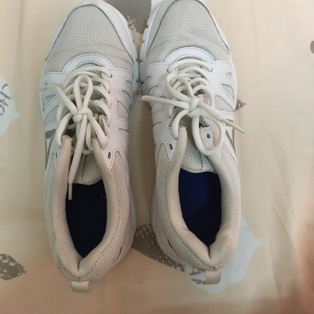 รองเท้าReebokมือสองของแท้