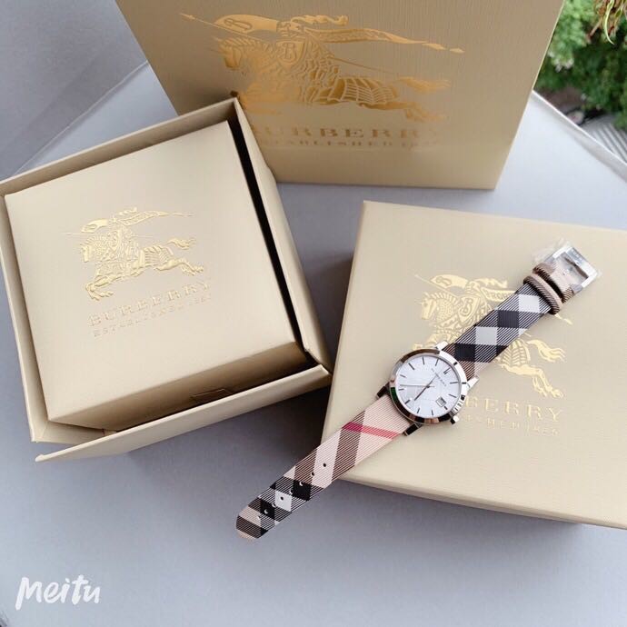 Burberry Women's BU9113 Large Check Nova Check Strap Watch BU9022 BU9212