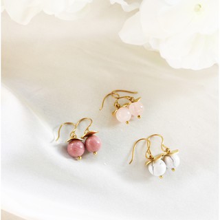 ต่างหูหินแท้ 10mm. ประดับกลีบด้านบน Stone Earrings