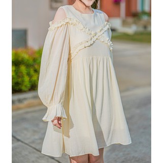 066 Sweet Peach : Buttermilk Dress เดรสสั้นเปิดไหล่ใส่สบาย