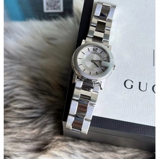 Gucci 101L G-Round Silver Dial Date Ladysize