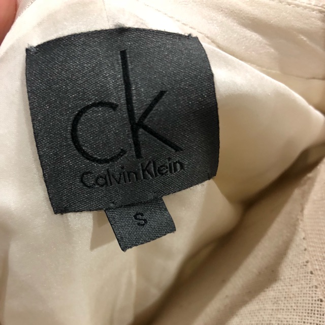 Long Jacket ของ Calvin Klien มาจากClub21 (ต้นทุกเกือบ20,000บาท) ของแท้100%