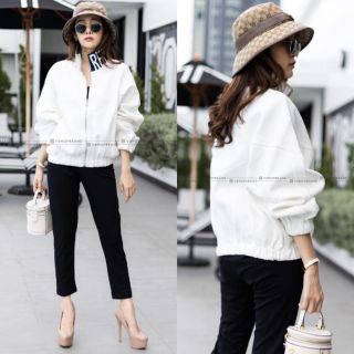 เสื้อ jacket คอตั้ง สีขาว