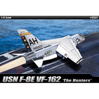 Academy Model 1/72 AC12521 USN F-8E VF-162"THE HUNTERS"