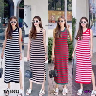 💕💋เดรสเที่ยว Dress  Striped Dress เดรสยาวลายทางแขนกุด ไหมพรม  แอบแซ่บด้วยการผ่าข้างนิดๆหน่อยๆ