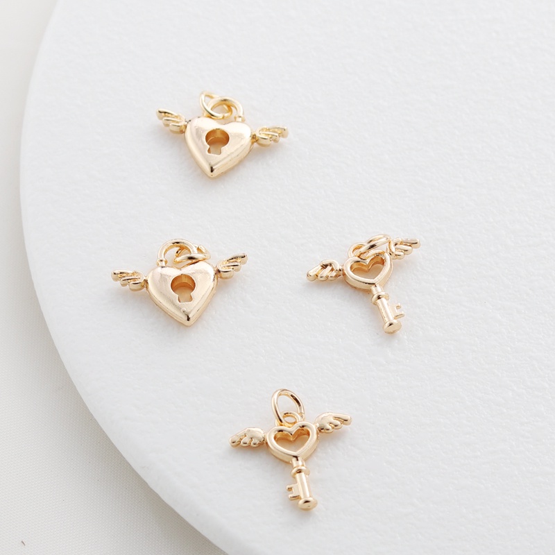 จี้ 14k ทองแดง Clad Gold Retention Color Retention Wings Love Key 13 * 18 มม.ทําด้วยมือ