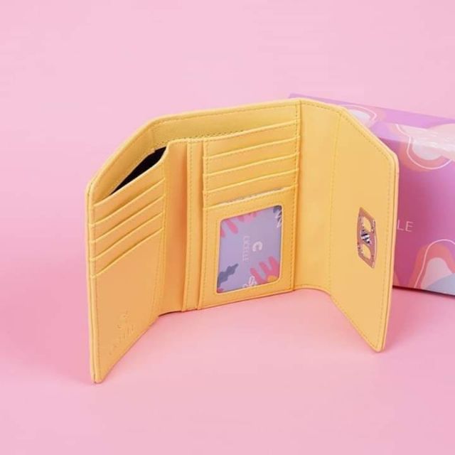 กระเป๋าตังค์ใบกลาง CECELLE สีมัสตาร์ด