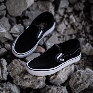 Vans Comfycush Slip-On (Black/White)