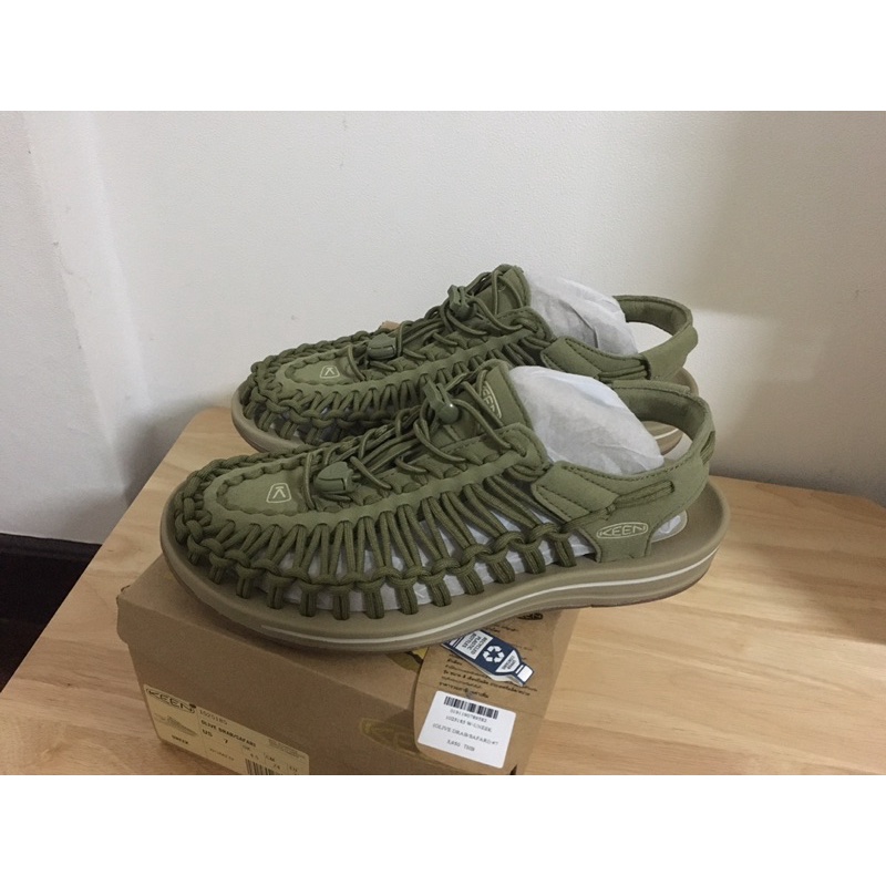 Keen uneek olive drab / safari ( women ) US7 ของแท้