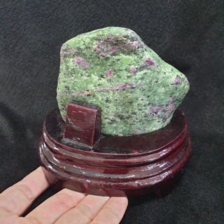 หินก้อนรู้บี้ซอยไซต์ ซอยไซต์ ทับทิม(Zoisite) Ruby Zoisite