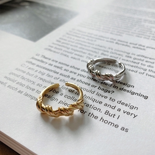 แหวน เส้นที่คดเคี้ยวหรูหรา Fashion Rings สามารถปรับขนาดได้