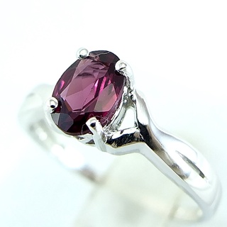 SKJewelryFactory แหวนพลอยเม็ดเดี่ยว แหวนเงินแท้ 92.5% ฝังพลอยโรโดไลท์การ์เน็ตแท้ ER01748-RGN