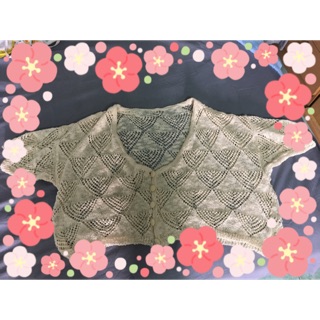 เสื้อคลุมลายถักมือสอง