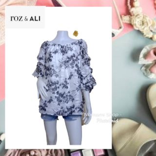 แบรนด์ ROZ&amp;ALI เสื้อสาวอวบ  ขาวลายดอกดำ  ไซส์ XXL