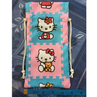 กระเป๋าผ้าหูรูดลายเฮลโล่คิตตี้hello kitty