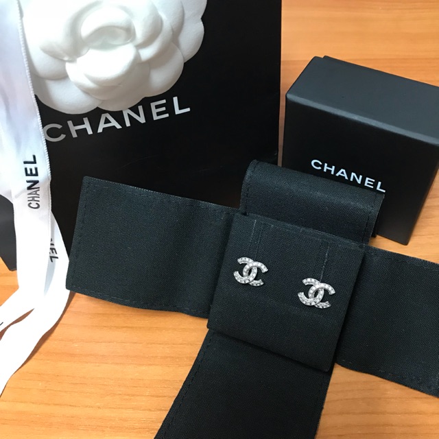 Chanel Earrings 1.3 cm.