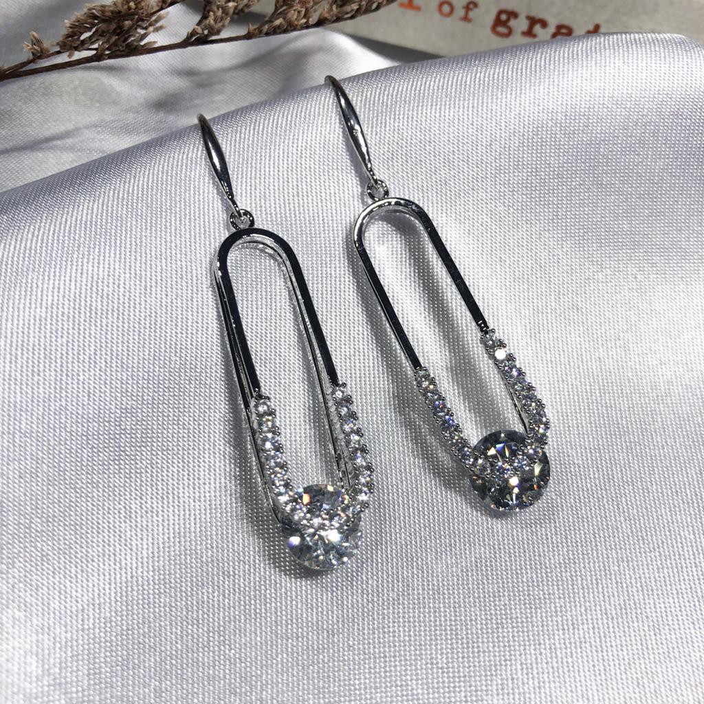 JW-071 OVAL DIAMOND EARING / ต่างหู / ต่างหูเกาหลี / เครื่องประดับ / แฟชั่น