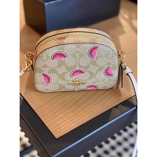 พร้อมส่ง แท้ 🇺🇸 100% New MINI SERENA CROSSBODY IN SIGNATURE CANVAS WITH WATERMELON PRINT 2627 IM/LT KHAKI/RED MULTI