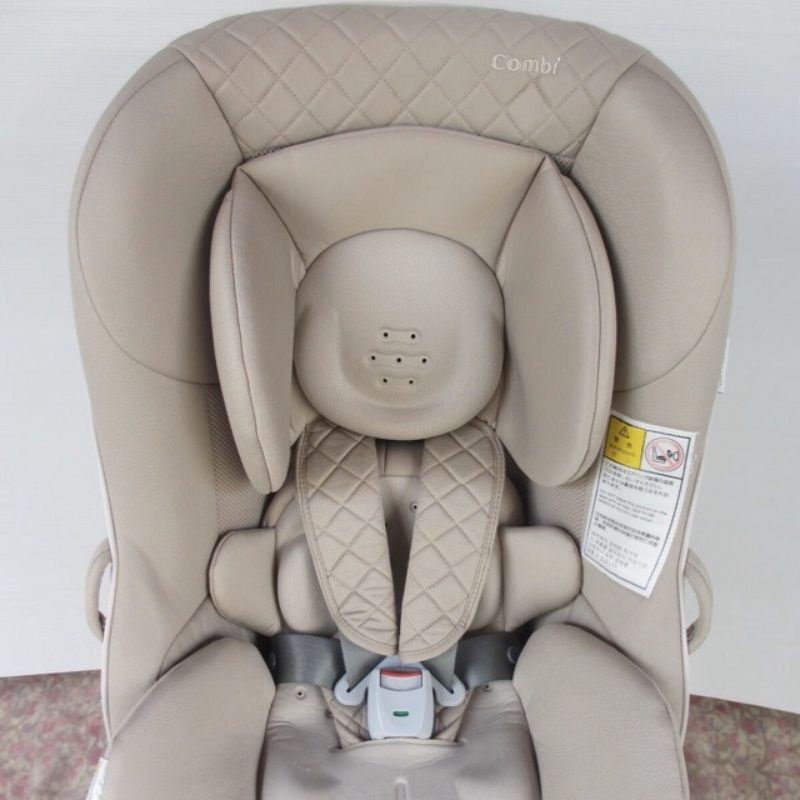 คาร์ซีท Combi รุ่น Luxtia Turn Eg(White Label) สีครีม ลดจาก4500เหลือเพียง4250