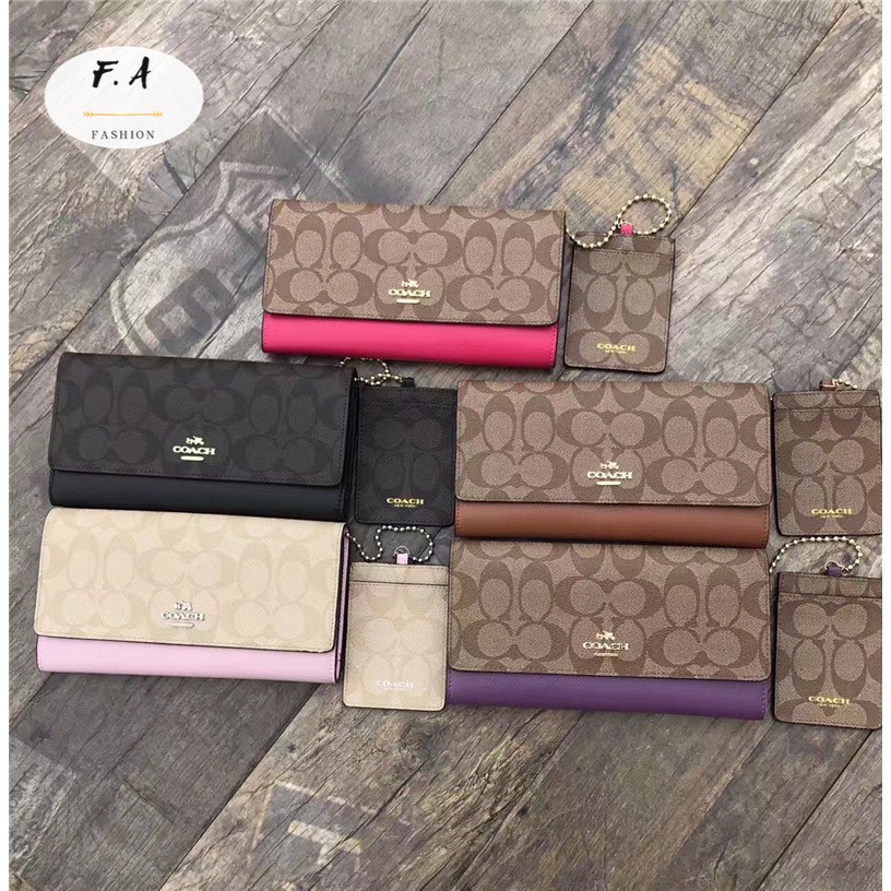 F.A (ของแท้ 100%) กระเป๋าสตางค์สุภาพสตรี COACH 53763 / Classic Ladies Tri-fold คลิปยาว / PVC + หนัง / ID Case ที่ถอดออกไ