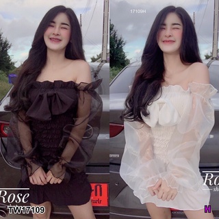 17109 Dress เดรสสม็อคทั้งตัวแขนแก้ว Full body smocked dress, glass sleeves.
