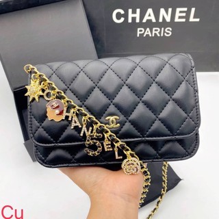 กระเป๋าสะพาย Chanel 8"