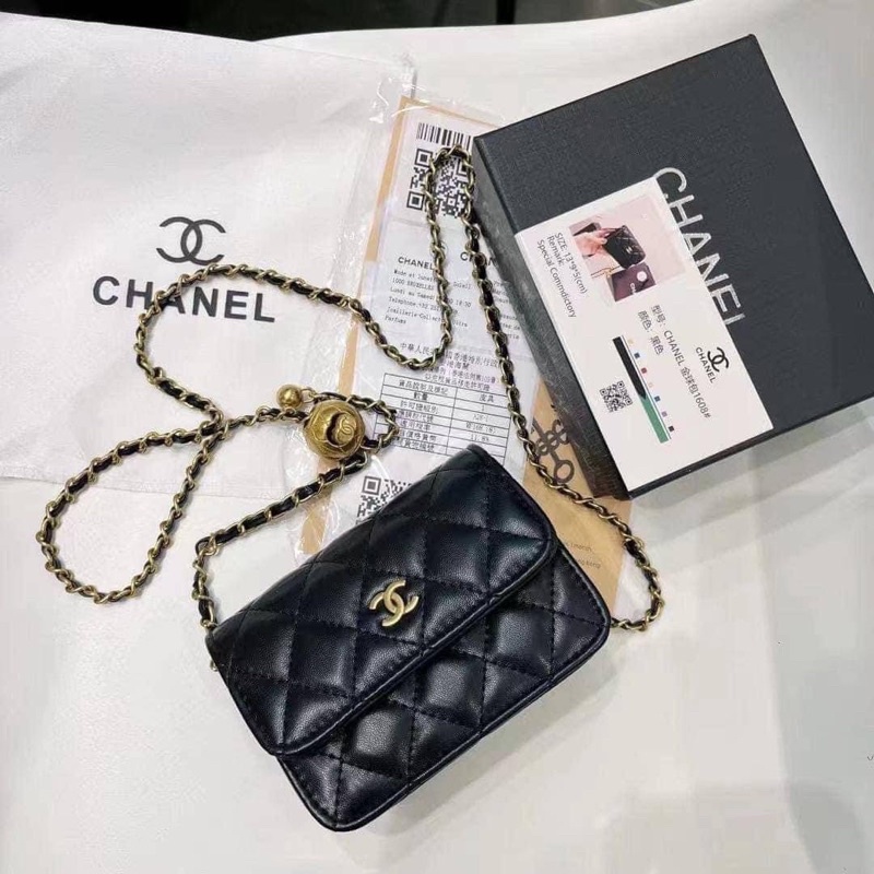 กระเป๋าสะพายข้าง/คาดเอวแชแนล Chanel (สอบถามก่อนสั่งซื้อ)