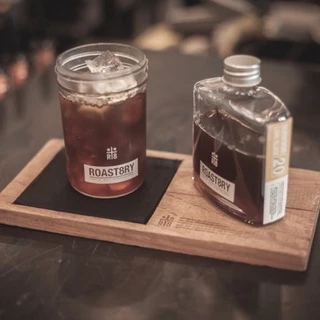 เมล็ดกาแฟคั่วอ่อน Roast8ry blend โทน Strawberry & Lychee สำหรับ Filter coffee