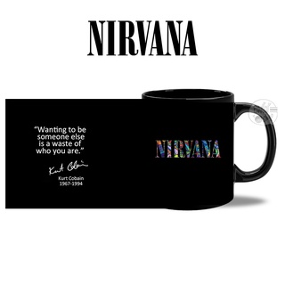 แก้ว MUG Kurt Cobain แห่งวง NIRVANA สกรีนรูปรอบแก้ว ภาพคมชัดสวยงาม ของใหม่มือหนึ่ง ใช้เป็น ของขวัญ ปีใหม่ / Kurt07