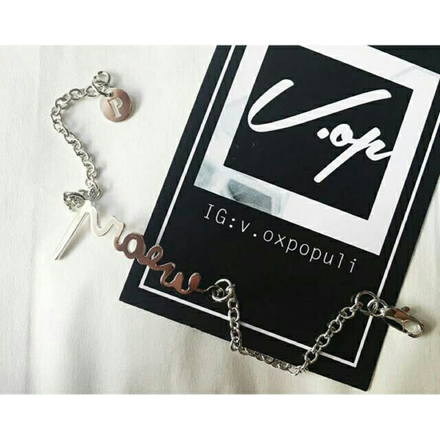 Bracelet/necklace alphabet