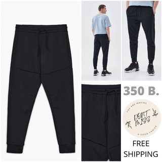 Cropp Jogger แนวสตรีท  คุณภาพดีมากๆ กางเกงสีดำใส่กับเสื้อสีอะไรก้อได้ ซิปหลัง กระเป๋าลึกใส่โทรศัพท์มิดไม่ล่วงหล่น ขาจั้ม