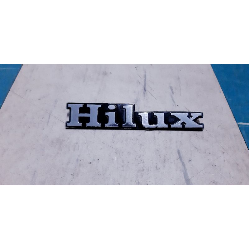 ป้าย hilux ติดข้างรถ toyota hilux RN30, LN40 สินค้ามือสอง