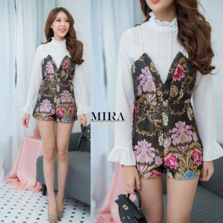 Sale!!! มือ1Size.L Jumpsuit จั๊มสูทขาสั้นสีดำผ้าทองานปัก งานป้าย MIRA