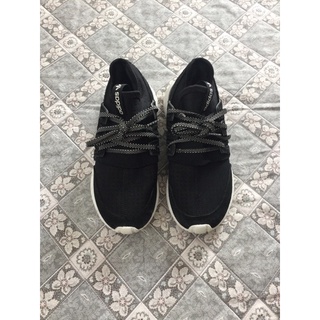 Adidas Tubular รองเท้า