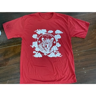 เสื้อยืดแดงตรุษจีน เสื้อลีโอ Leo แท้ คอกลม #มีจำนวนจำกัด พร้อมส่ง