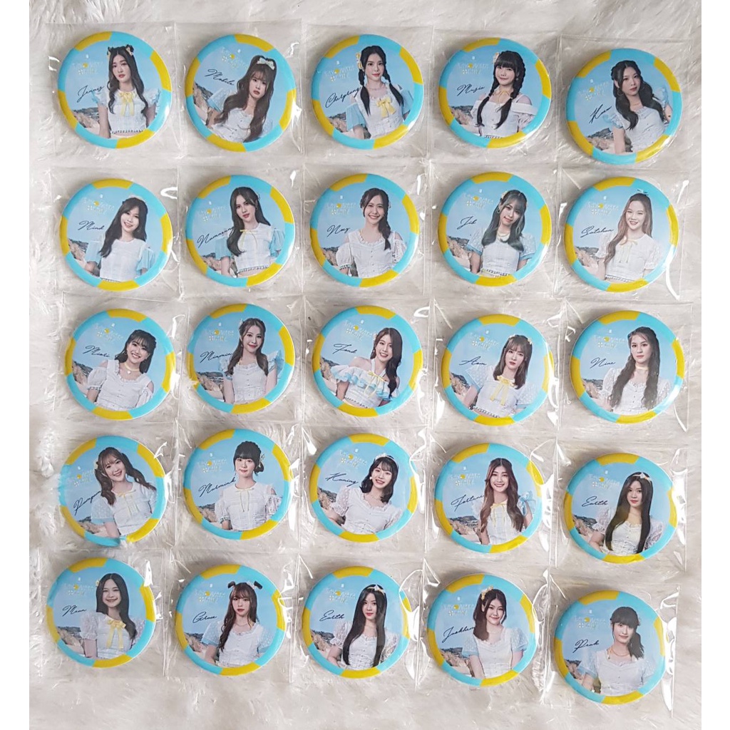 เข็มกลัด BNK48 Sayonara Crawl พร้อมส่ง