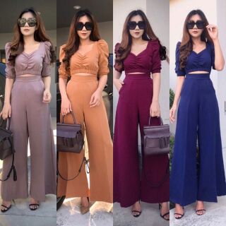 Set 2 ชิ้น เสื้อแขนศอกคอเหลี่ยมทรงครอปแต่งจีบ