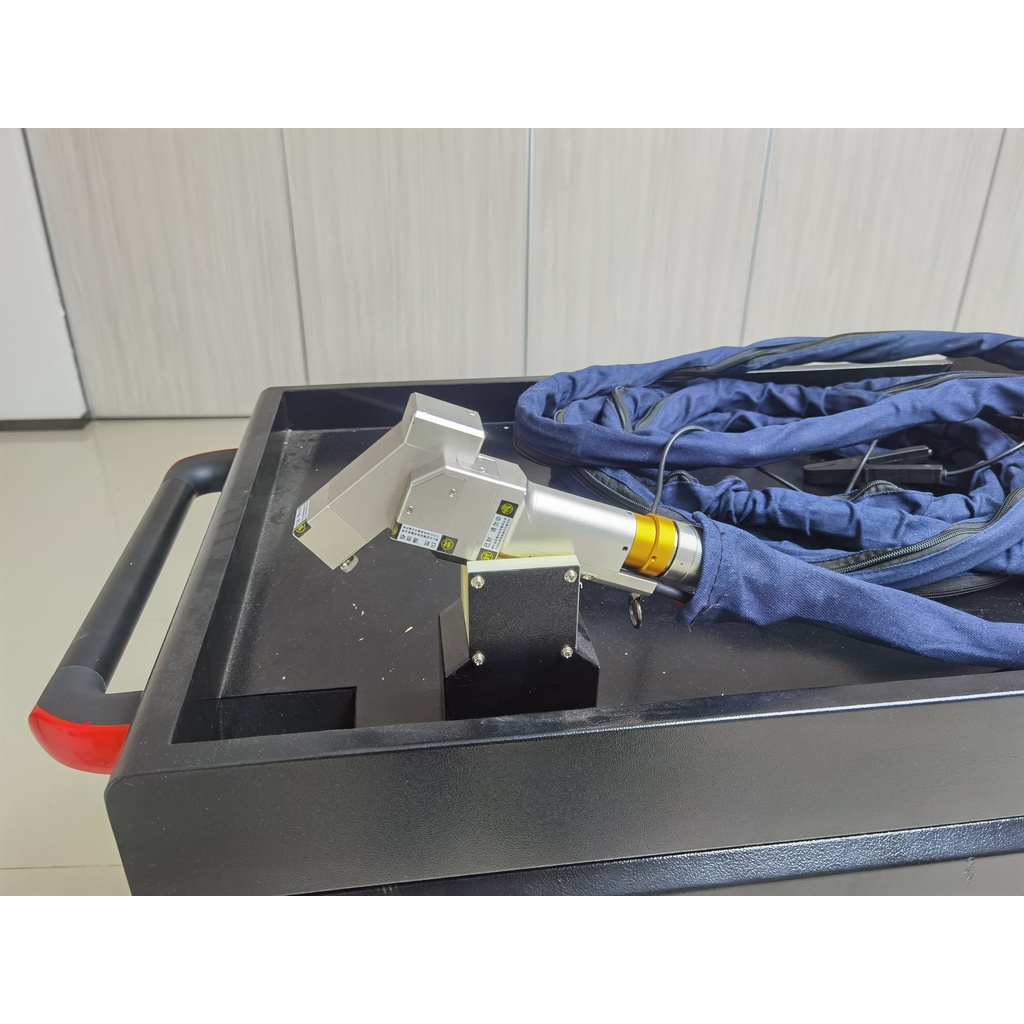 ผลิตภัณฑ์อย่างเป็นทางการBest Price Laser Cleaner Laser Rust Removing ...