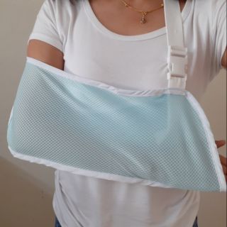 ผ้าคล้องแขน อาร์มสลิง Arm Sling ผ้าคอตตอนตาข่าย นิ่ม ระบายอากาศได้ดี