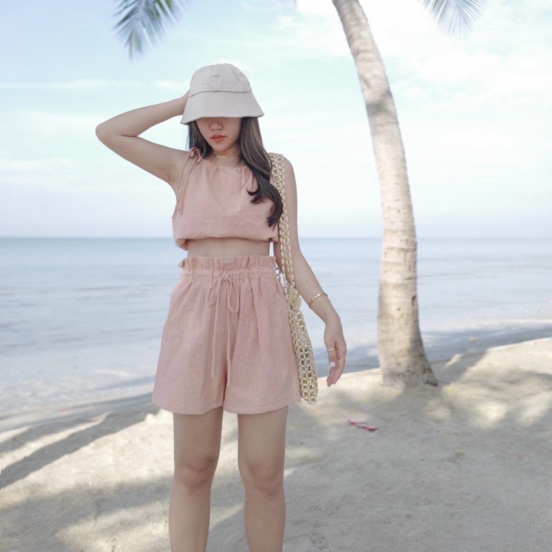 ชุดเช็ต Lilly set (เสื้อ+กางเกง) (ถ่ายจากสินค้าจริง)