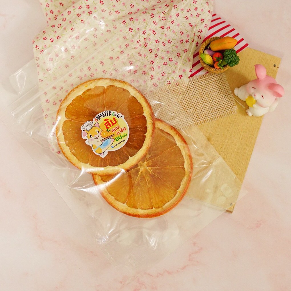 ส้มนาเวล ผลไม้อบแห้งสำหรับสัตว์ฟันแทะ **สั่งขั้นต่ำ 50**